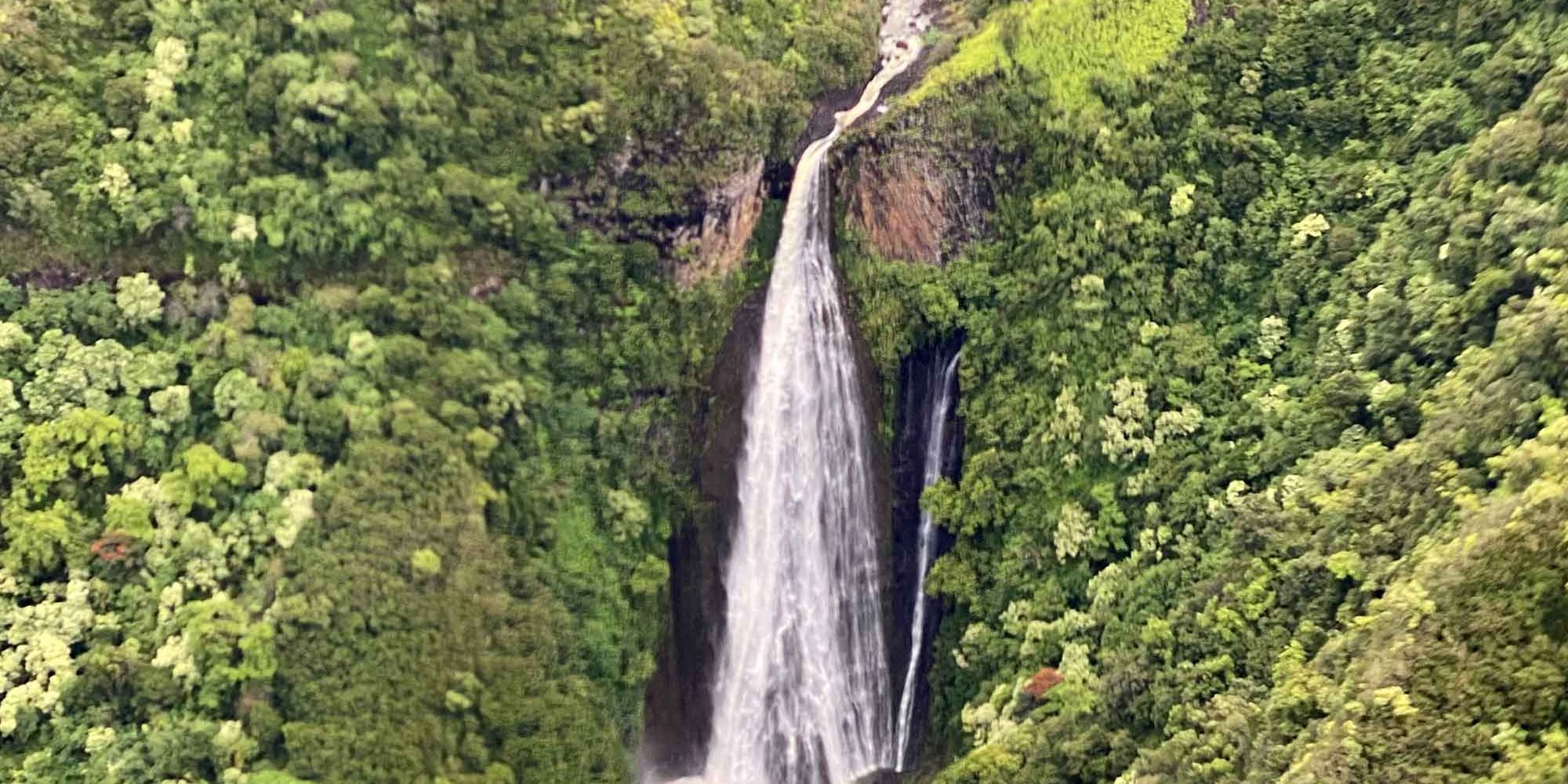 Moanawaiopuna Falls